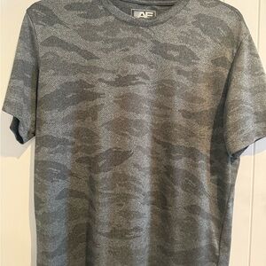 American Eagle Outfitters Gray Short Sleeve Performance Tee